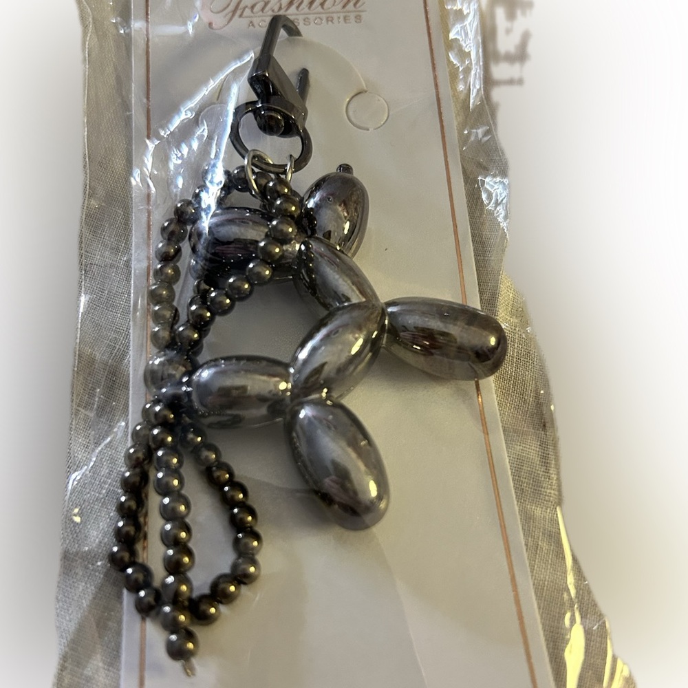Balloon Dog and Bow Keychain Bag charm choice of gold silver or gunmetal tone - Picture 5 of 6